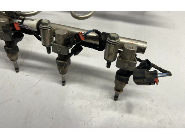 Комплект системы впрыска топлива 12687250, 12687249    Chevrolet Camaro  LT1 (6.2L) 