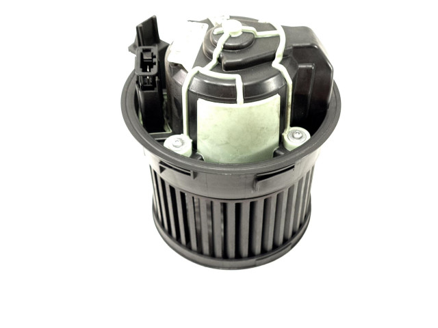 Вентилятор печки    T1011131B, RH02   Citroen DS4