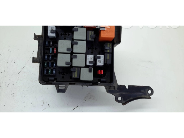 Блок предохранителей 5243290 Saab 9-5