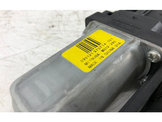 Передний двигатель механизма для подъема окон