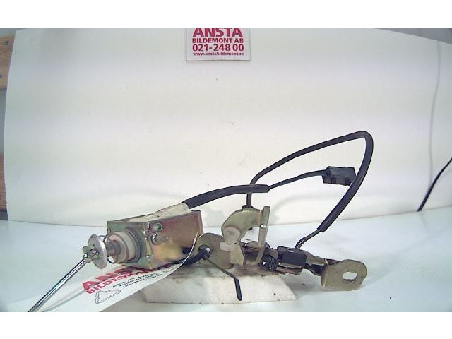 Zámek zadních dveří Alfa Romeo GTV 1998