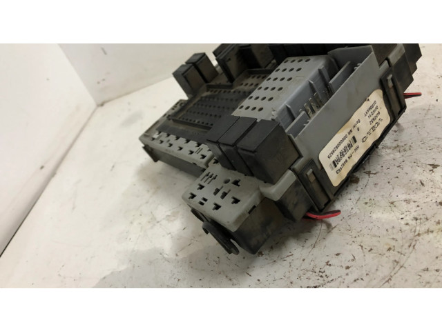 Блок предохранителей 9452553, 9452552 Volvo V70