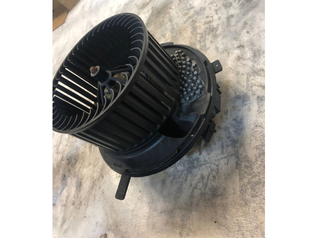 Вентилятор печки 1k1820015l Volkswagen Jetta VI