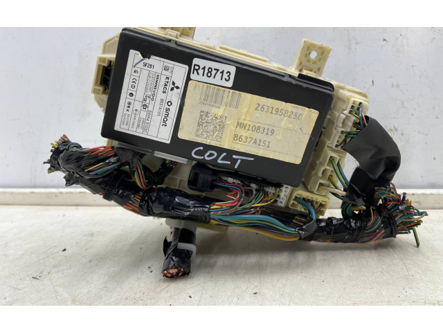 Блок предохранителей mn108319, 8637a151 Mitsubishi Colt