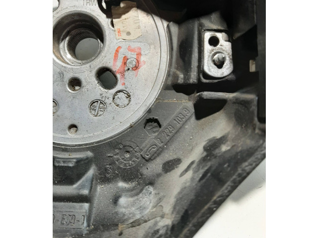 Volant BMW 5 E39 2001 22291039, 2229115