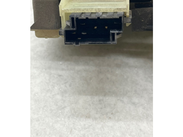 Замок багажника 01043346005, 3071633    Volvo XC70 2005 - 2007 года