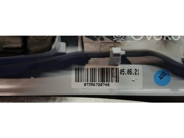 Другой фонарь салона