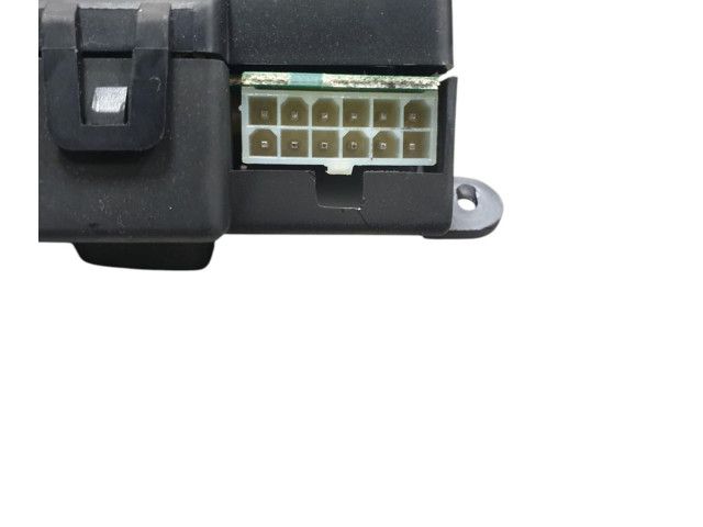 Дисплей 1114207891, 1170508681 KIA Sorento