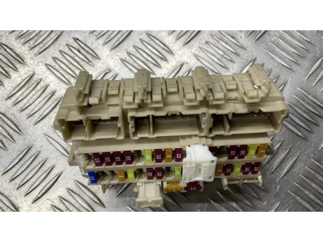 Блок предохранителей 252307990A   Mercedes-Benz W470    