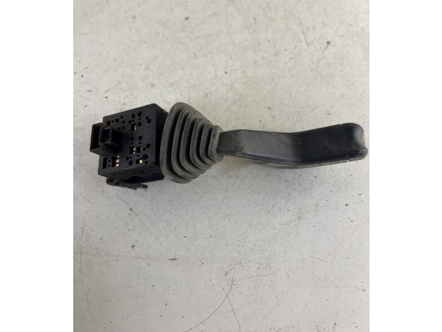 Ручка стеклоочистителей 09185414, 12268600 Opel Meriva A