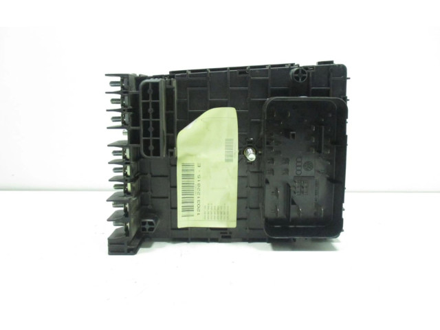   Pojistková skříňka 3C0937125A   Volkswagen Tiguan 2012