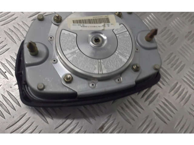 Подушка безопасности водителя 1U0880201   Skoda Octavia Mk1 (1U)