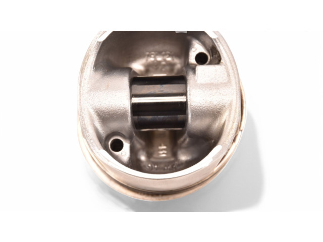  Поршень DDY DDYA DDYB 04L107065AR  Skoda Karoq  