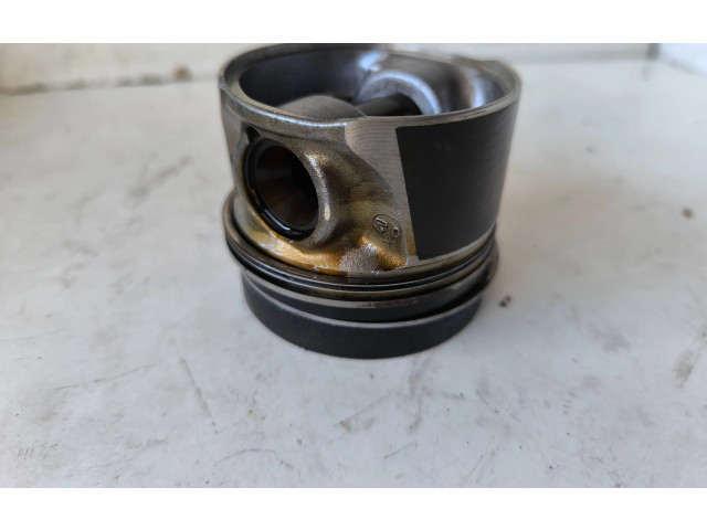 Píst 79L98   Volkswagen Caddy     