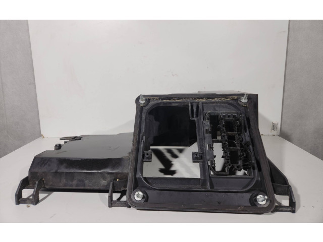   Pojistková skříňka 4D1937118A   Audi A8 S8 D2 4D 1998