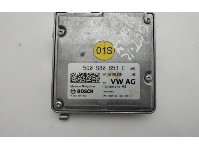 Топливная рампа 5Q0980653E Skoda Octavia Mk3 (5E)