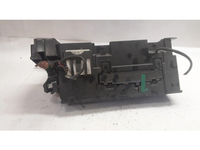 Блок предохранителей  1695451640   Mercedes-Benz B W245    