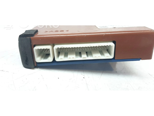 Блок управления 8865053073, 1776006300 Lexus IS III XE30