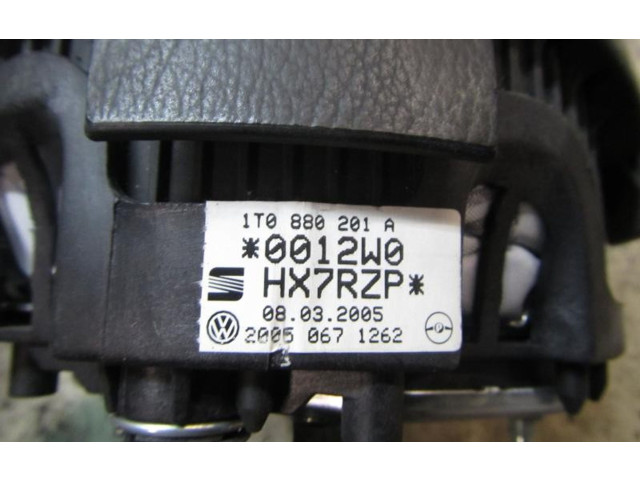 Подушка безопасности водителя 1T0880201E4EC, 1T0880201A Volkswagen Touran I