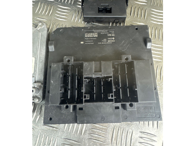 Комплект блоков управления 04L907445E, 3Q0907530A   Skoda Octavia Mk3 (5E)