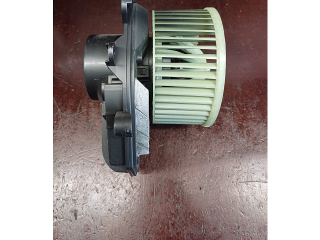 Вентилятор печки 740221233F Skoda Superb B5 (3U)