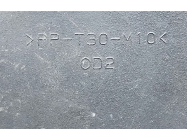 Блок предохранителей Nissan Sentra B16