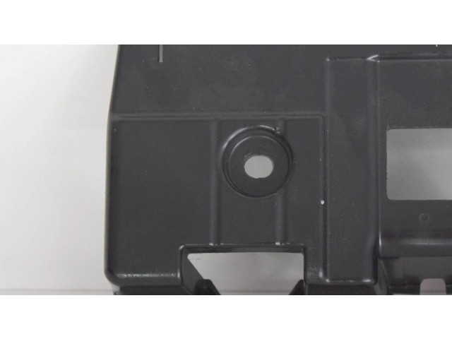 Другая деталь салона