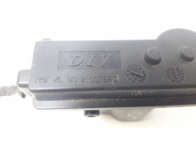 Двигатель центрально замка