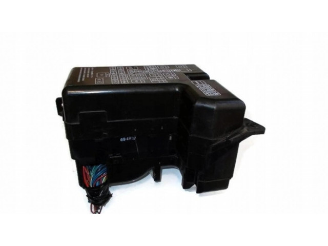 Блок предохранителей MR583210 Mitsubishi Pajero Pinin