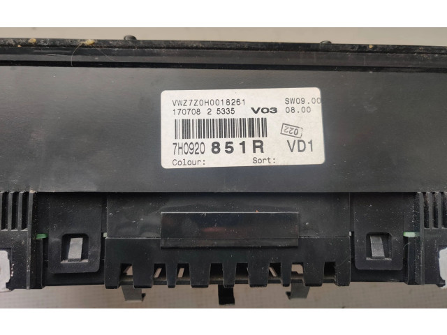 Přístrojová deska Volkswagen Transporter - Caravelle T5 2005 7H0920851R, VWZ770H0018261