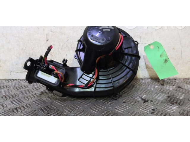 Вентилятор печки    13128422   Opel Meriva A