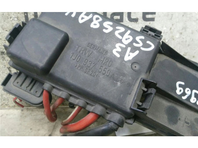 Блок предохранителей 1J0937550, 0090012 Audi A3 S3 8L