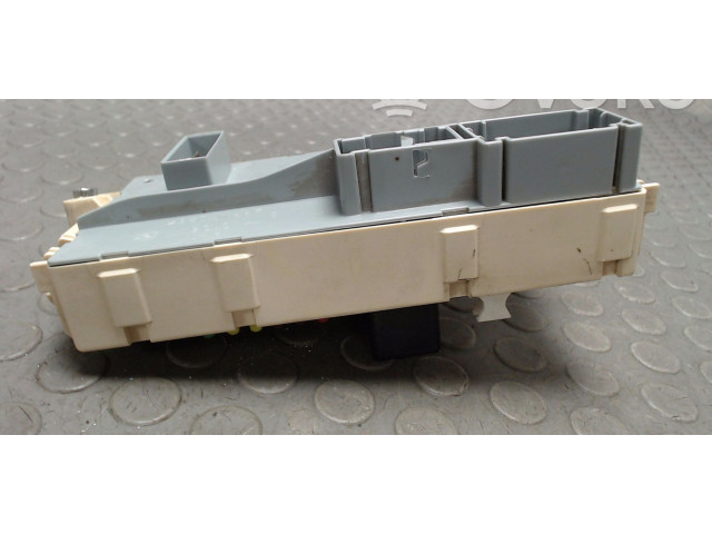 Блок предохранителей  46558758, 50513019   Alfa Romeo GT    