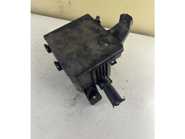 Pojistková skříňka 284B8EB300 Nissan Navara D40 2007