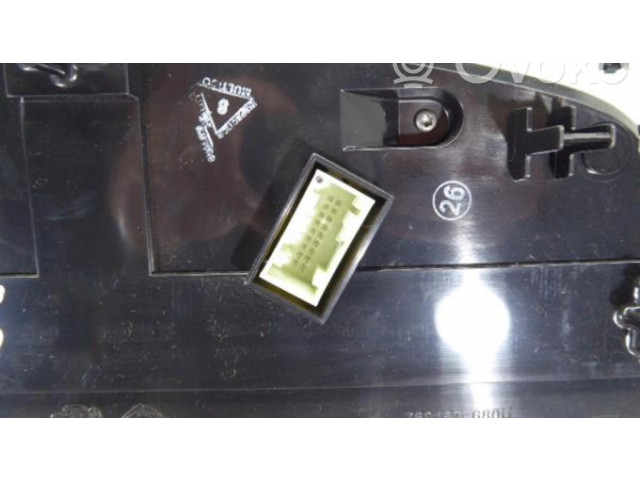 Přístrojová deska  Citroen Berlingo 2019 981760048000  