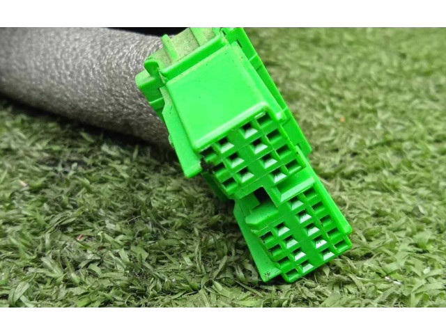 Зеркало электрическое Volvo S80 1999 - 2003 года