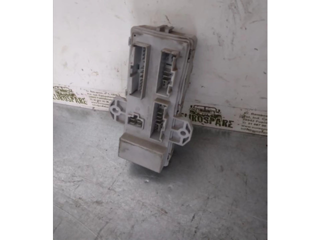 Блок предохранителей KIA Sorento