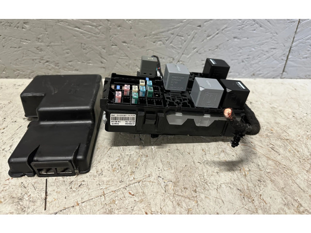 Pojistková skříňka 31384034, 15536588 Volvo XC60 2019