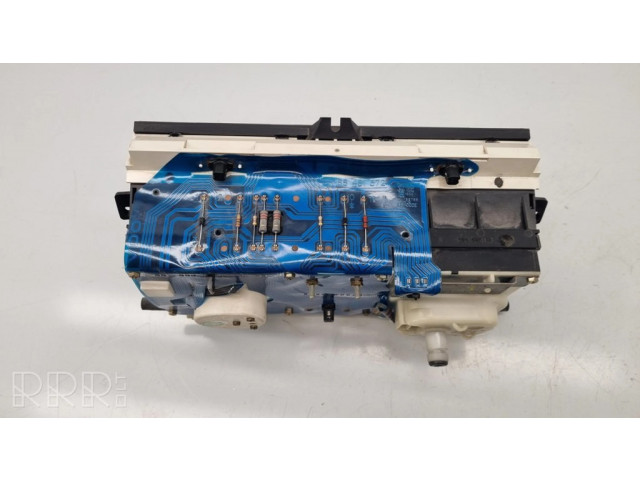 Панель приборов 191919033MK, 193919059A Volkswagen Jetta II