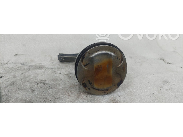 Поршень с шатуном Ford Mustang VI