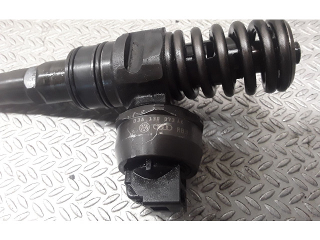 Vstřikovač 038130073AK Volkswagen Sharan AUY