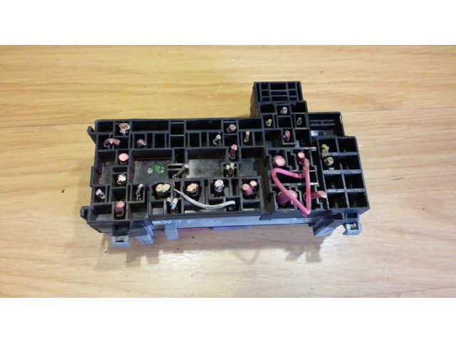 Pojistková skříňka 7703297193 Renault Scenc I 1999