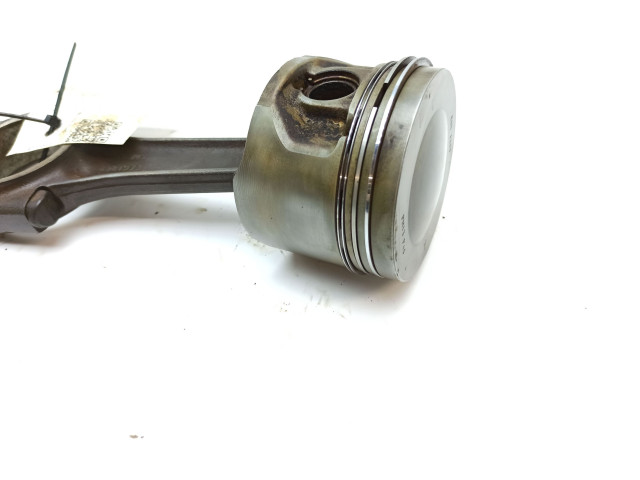 Поршень с шатуном EAC1868, EBC1289 Jaguar XJS