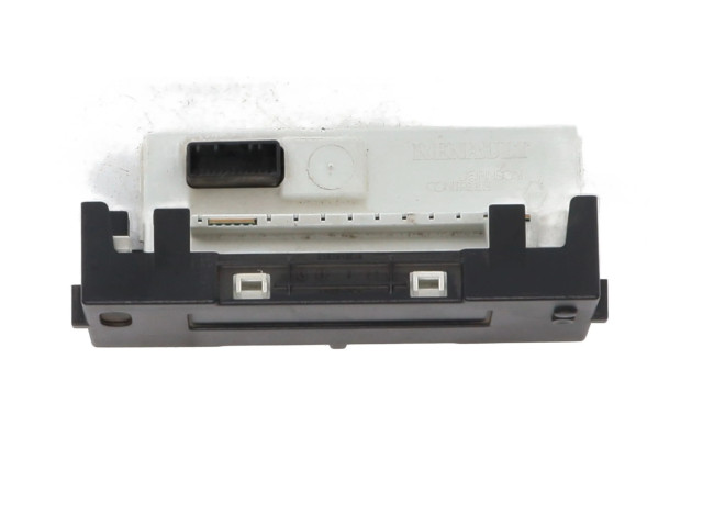 Дисплей    8200755144   Renault Clio III