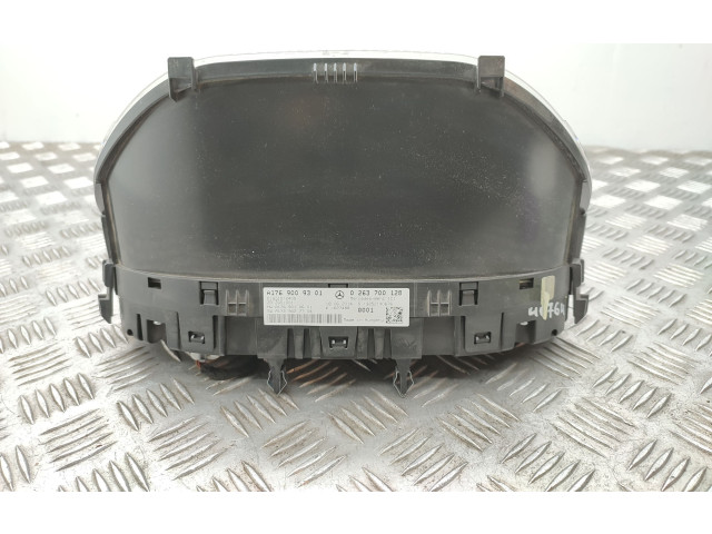 Přístrojová deska Mercedes-Benz A W176 2014 A1769009301