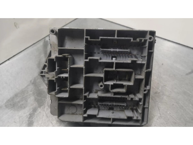 Блок предохранителей 46558760 Alfa Romeo 166