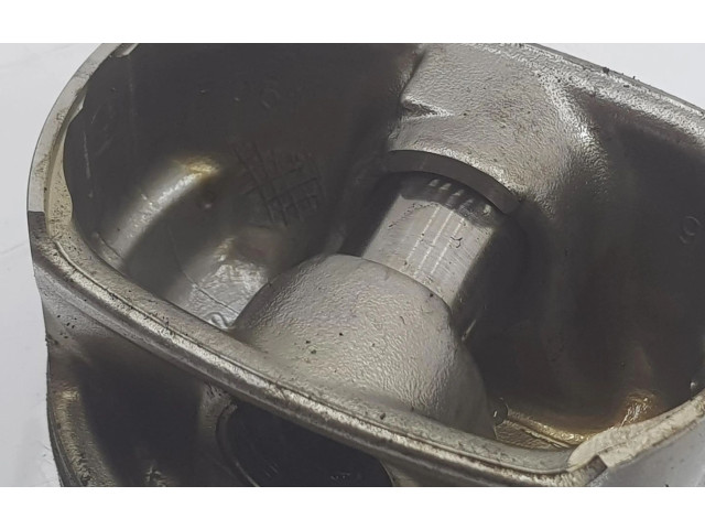 Píst A27203089, A27203089 Mercedes-Benz ML W164 M272967