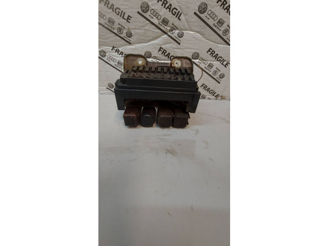 Pojistková skříňka 1234 Nissan 200 SX 1993