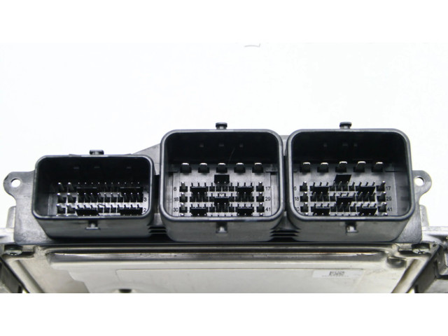 Блок управления двигателя 9807885980 Peugeot 2008 I