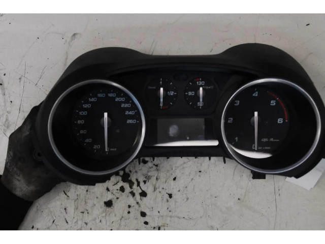 Přístrojová deska  Alfa Romeo Giulia 2010   